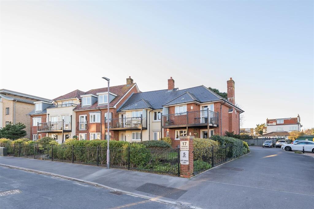 Dean Lodge - New.jpg