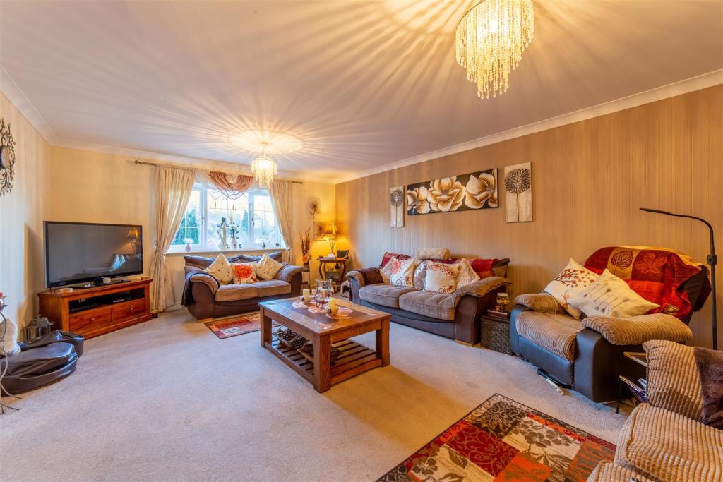 5 Snatchwood Court-31.jpg