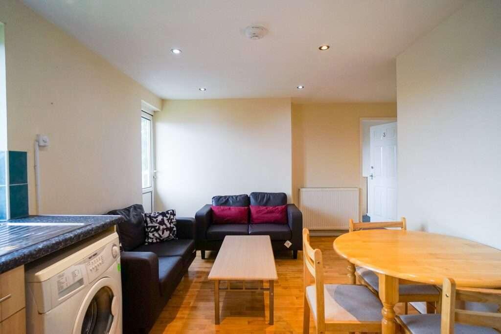 20_Roebuck_Road