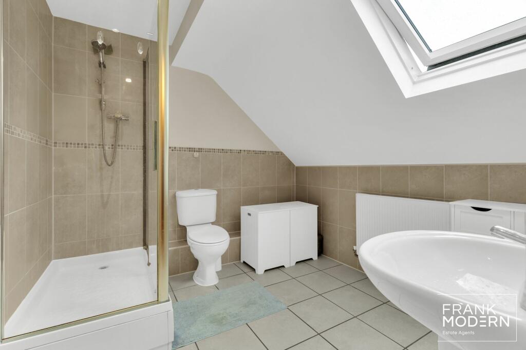 En-Suite (Bedroom One)