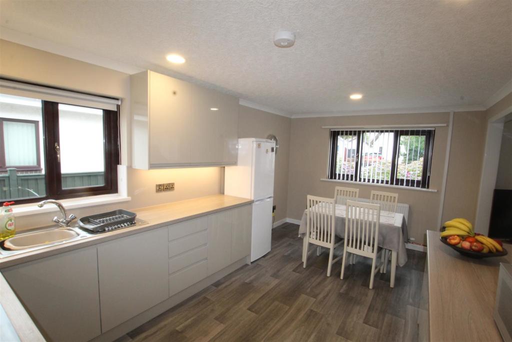 dining area.JPG