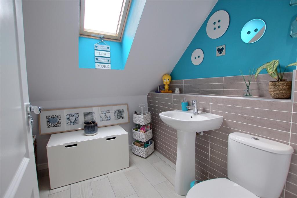 Shower Room En-Suite