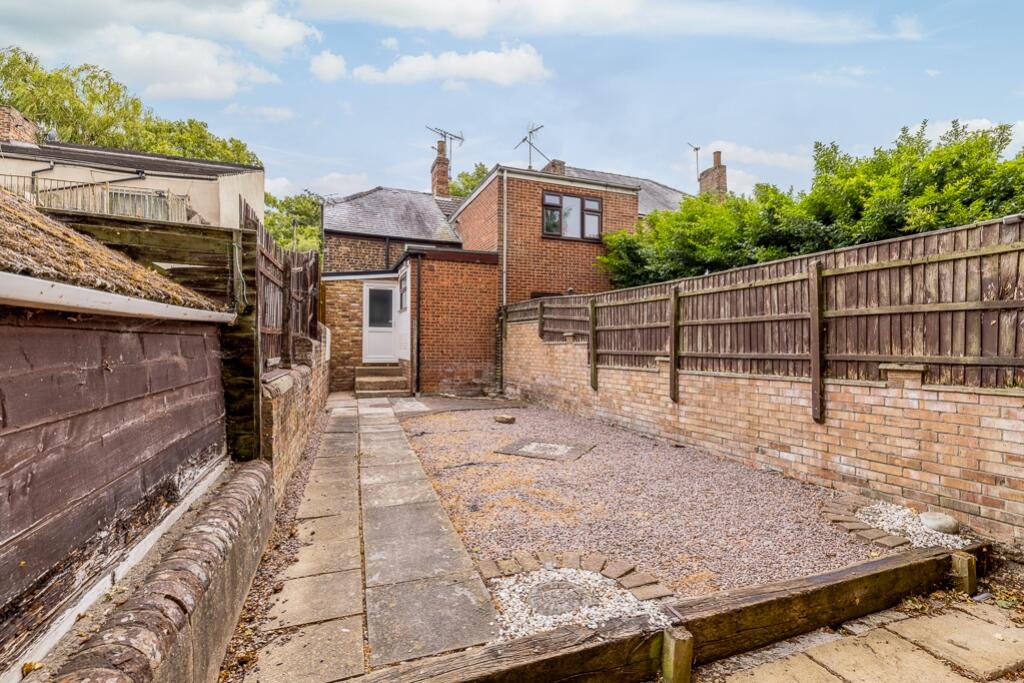 45 London Road (Spalding)-13