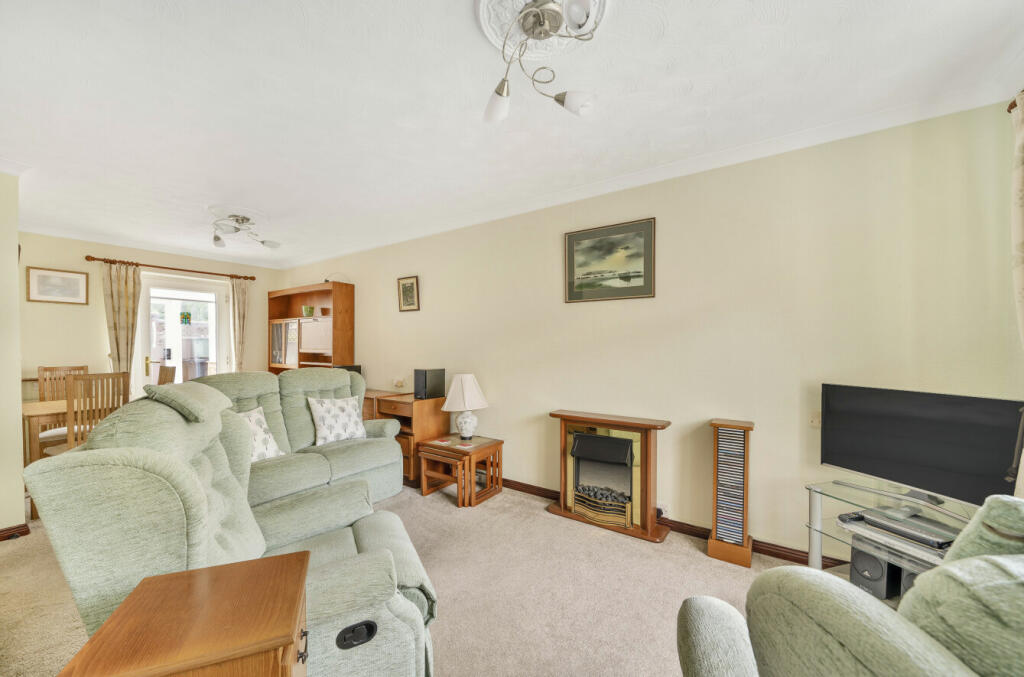 Living/Dining Room