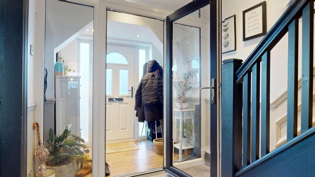 St Helens Road Porch