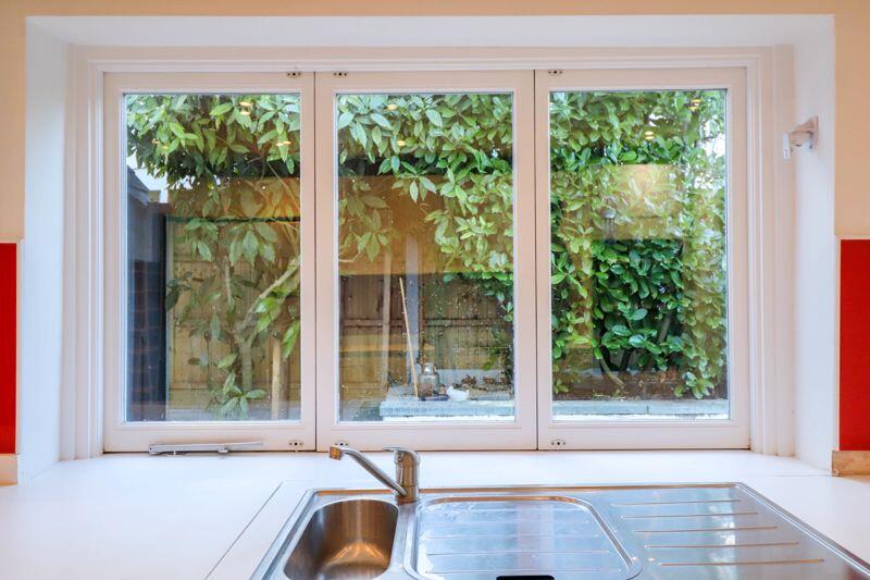 Bi-Fold Windows