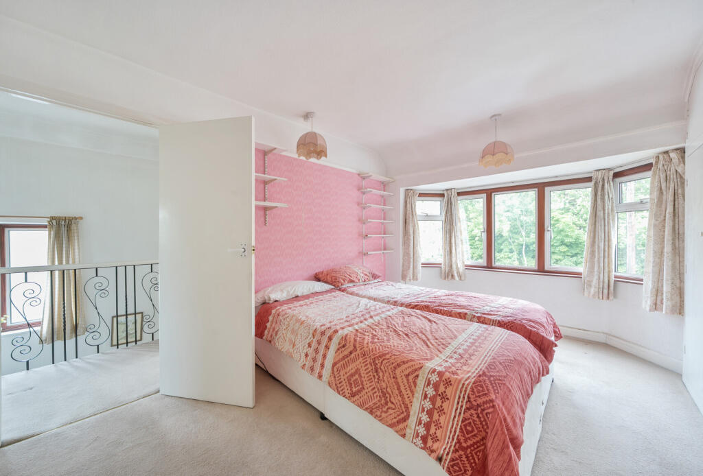 18-6819e5abbe98c-...