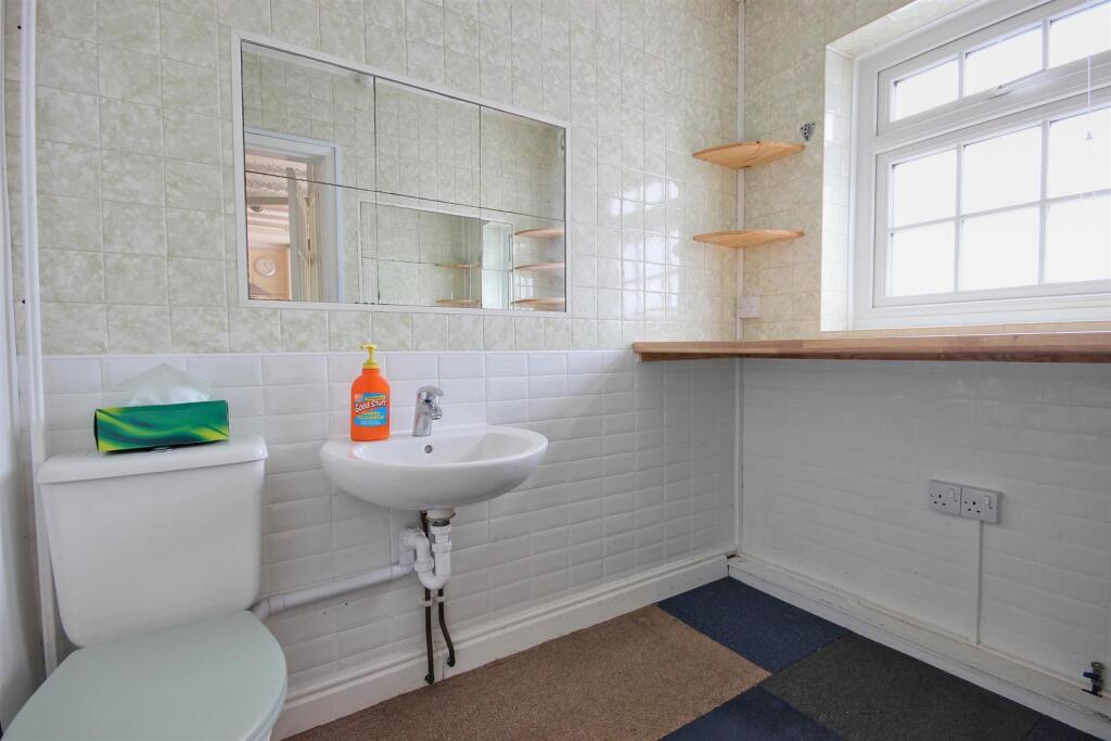 WASH ROOM