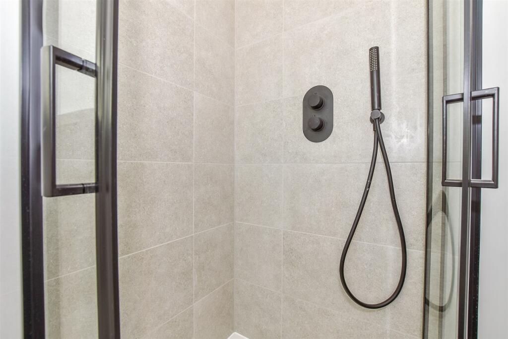 Internal Specification Photogrpah