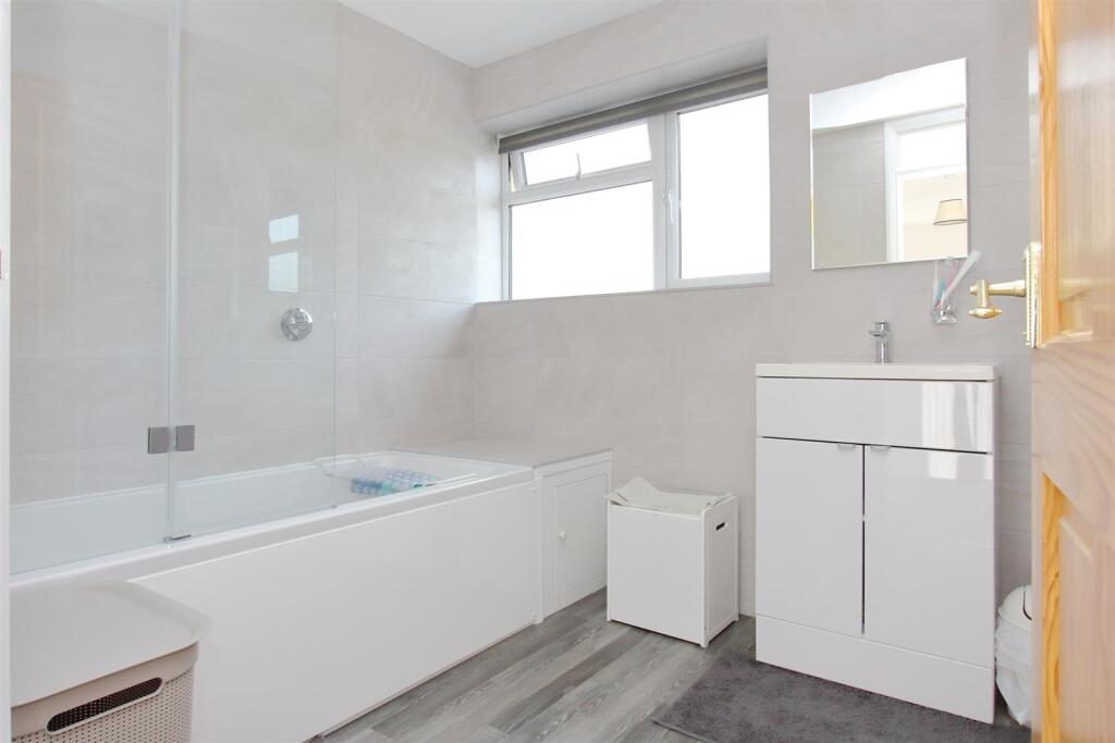 cedar gables ph24.JPG