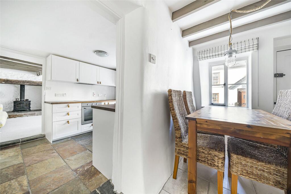 Dining/Kitchen