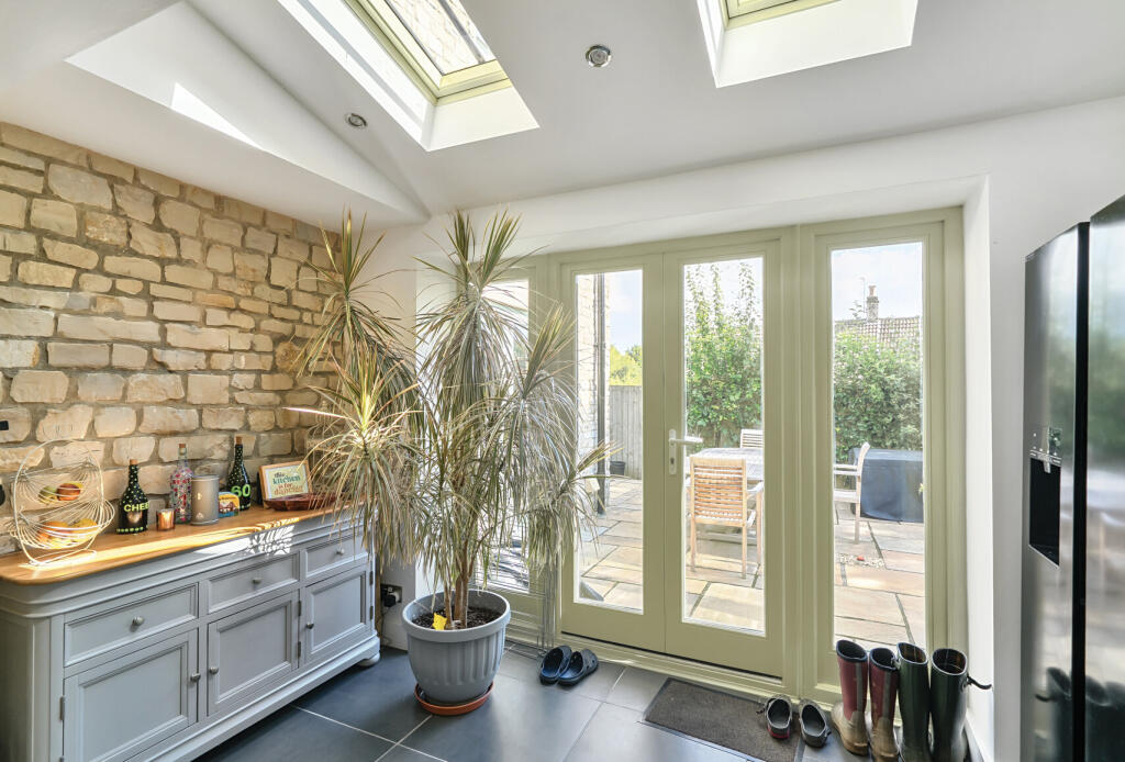 1325208-12-687e26...