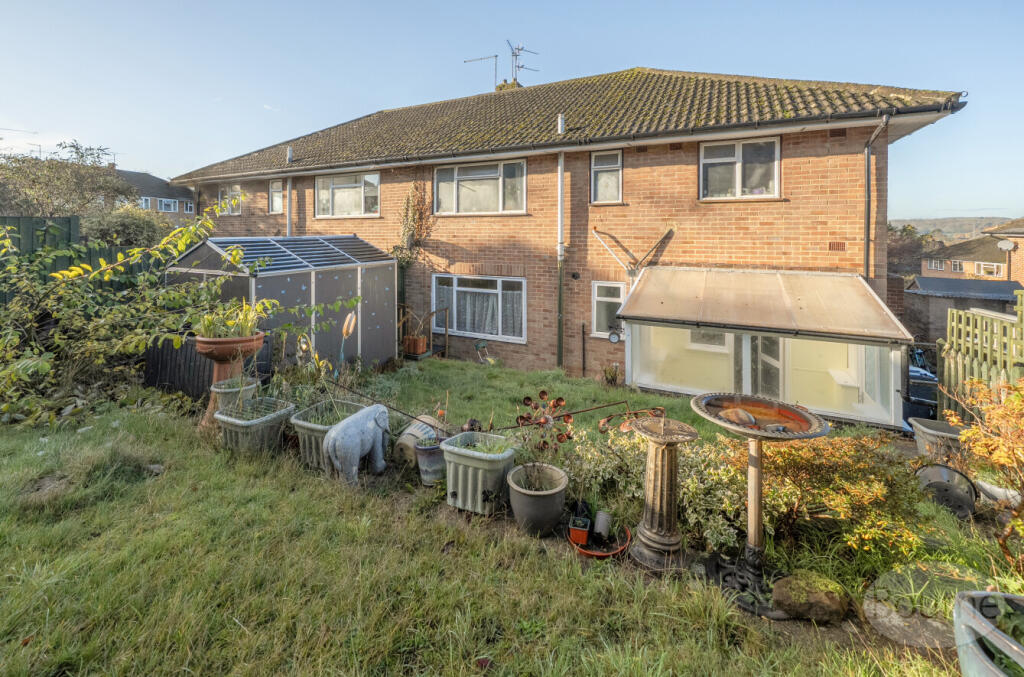 0b4ef179-f96a-4e8...