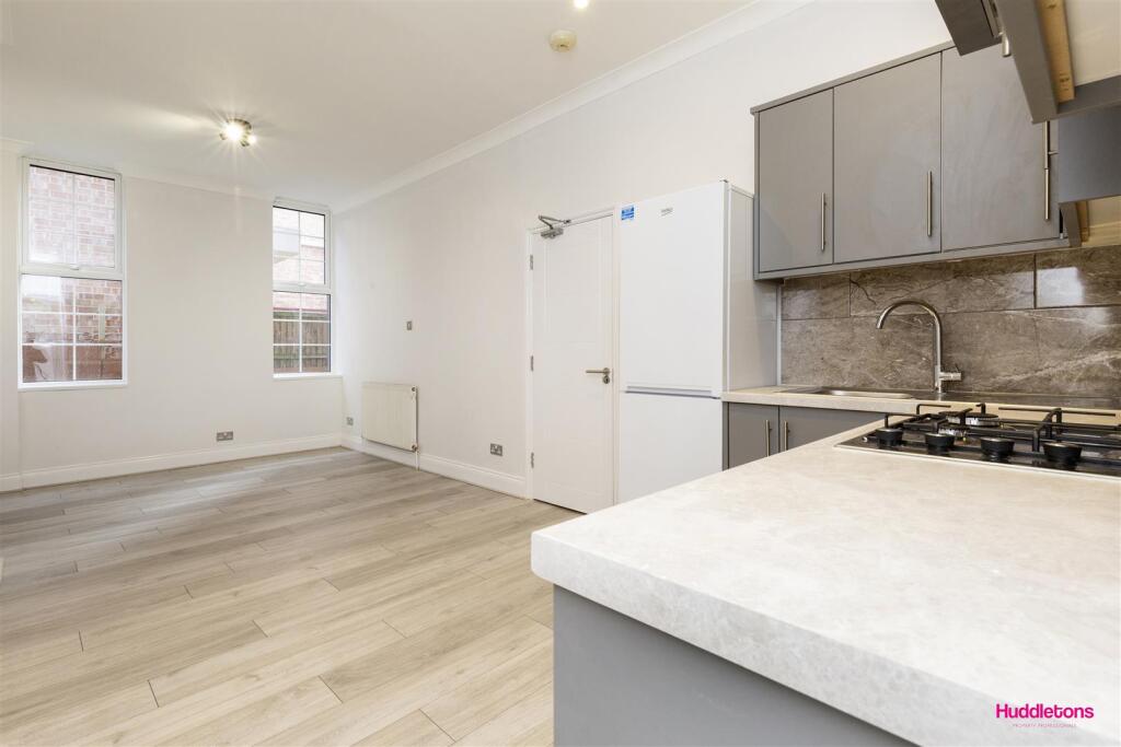 130 Chalton Street -3.jpg