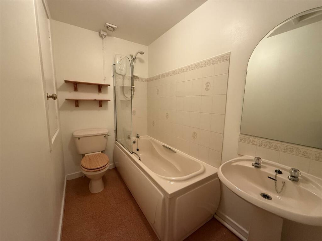 bathroom.JPG