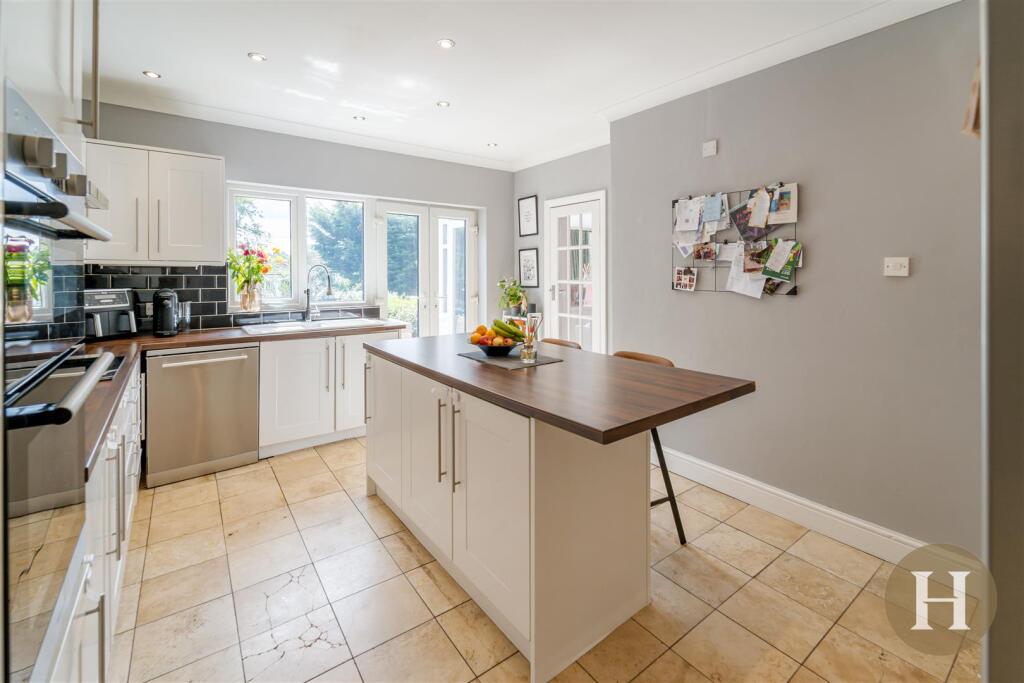 Hadleigh Estate Agents-14.jpg