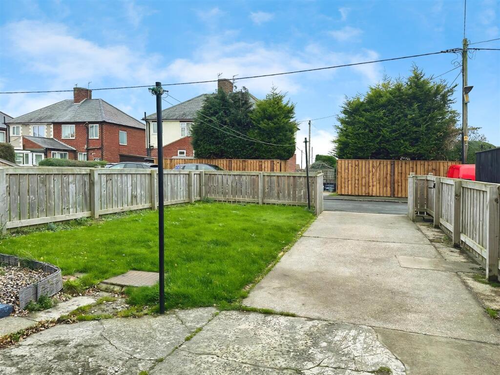 REAR GARDEN &amp; PARKING