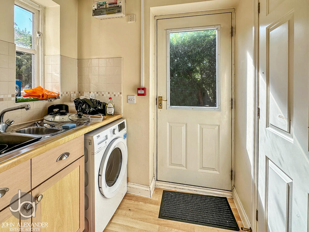 20240729_09371547...