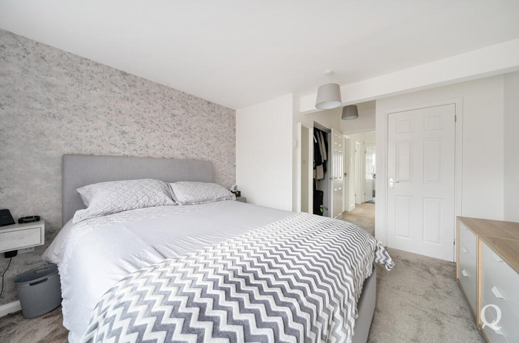 d5fb086d-1085-498...