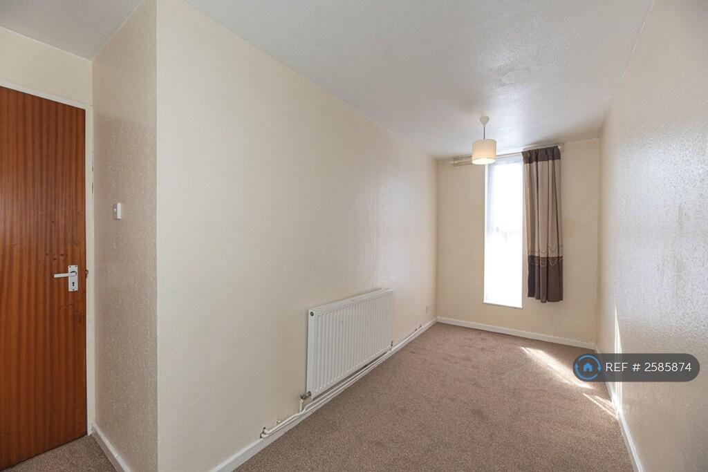 2nd Bedroom