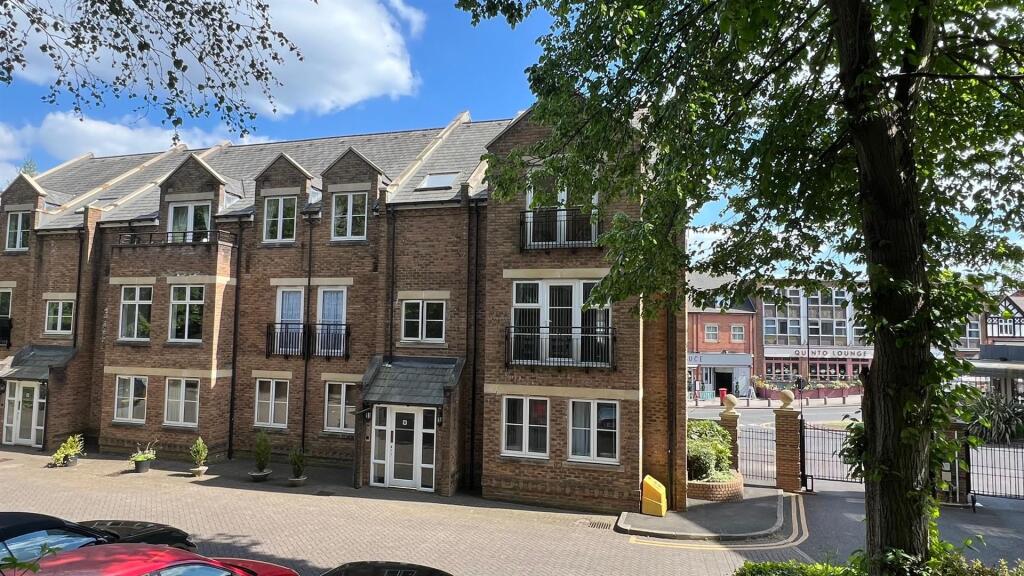 Caversham Place 5 - 7x5.jpg