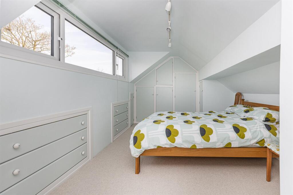 Bramleys Estate Agents - Moor Lane - Netherton (49