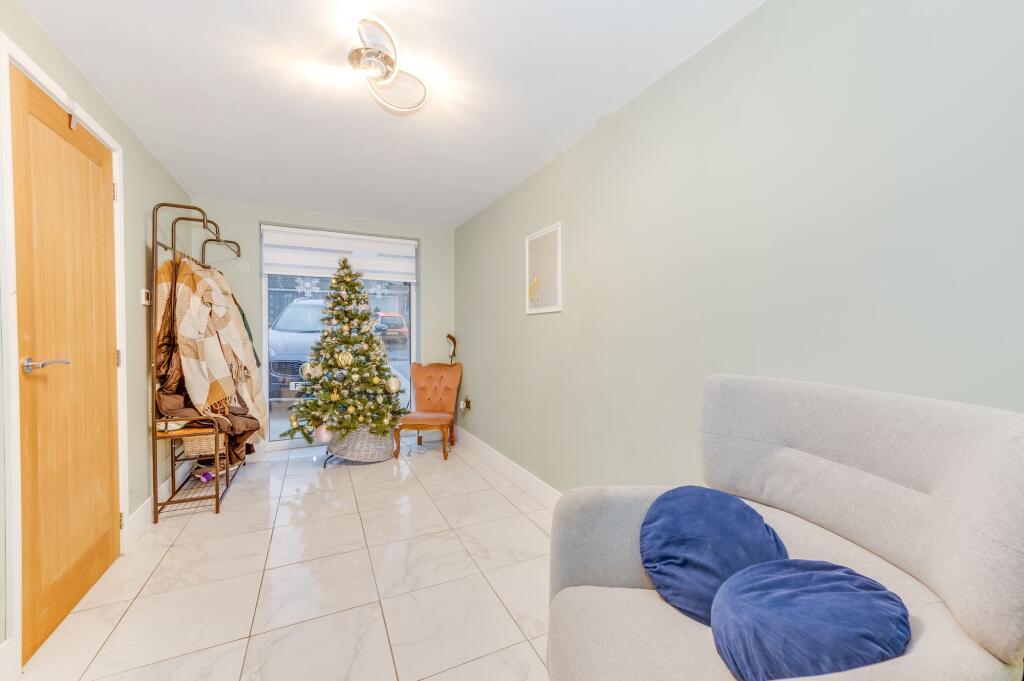 KITCHEN, DINER AND LIVING ROOM