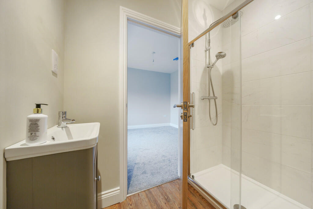 En Suite for Bedr...