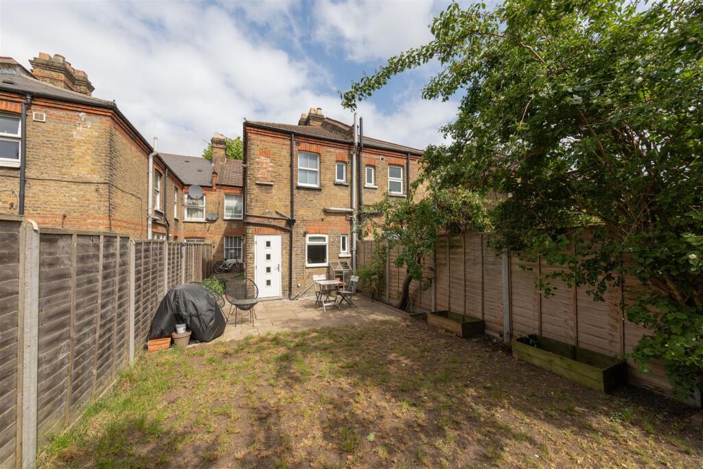 Chewton Road E17