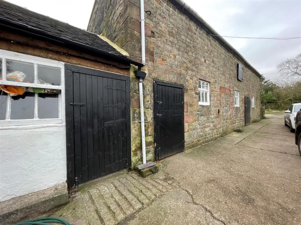 barns.jpg