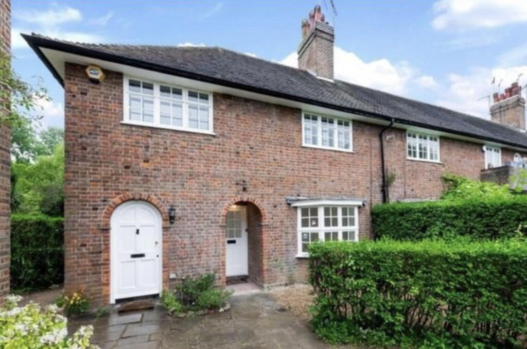 Screenshot 2025-0...