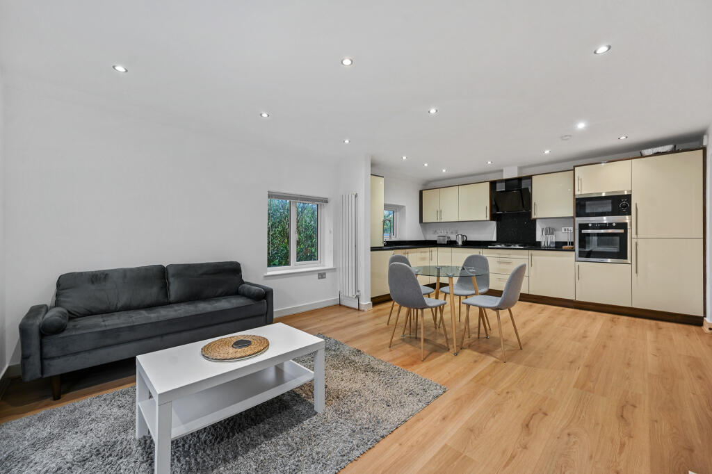 RCCS- flat 3 cloyster wood- bathroom 2 (1)