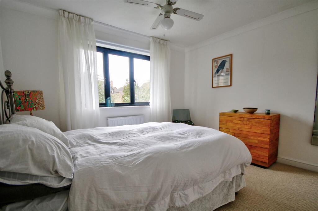 Bedroom 3.jpg