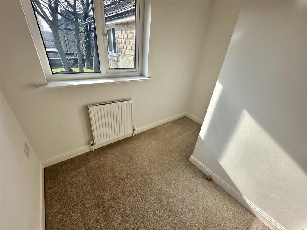 Bramleys Estate Agents - Bullace Trees Lane -  (16