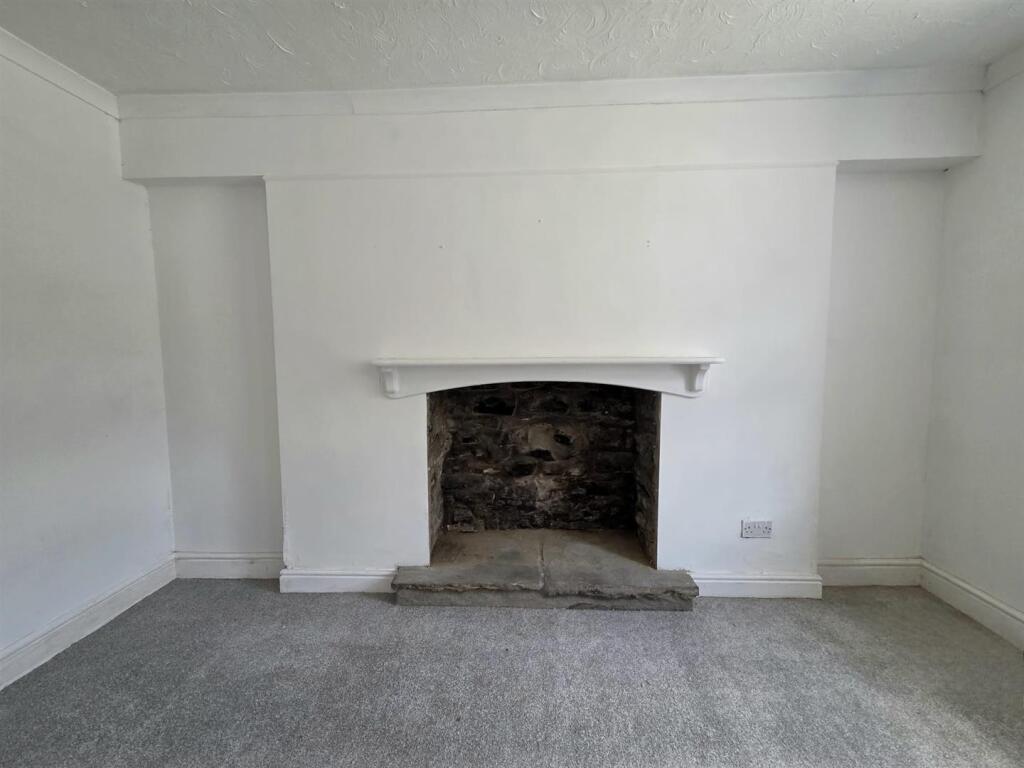 WhatsApp Image 2025-06-13 at 10.21.06 (2).jpeg