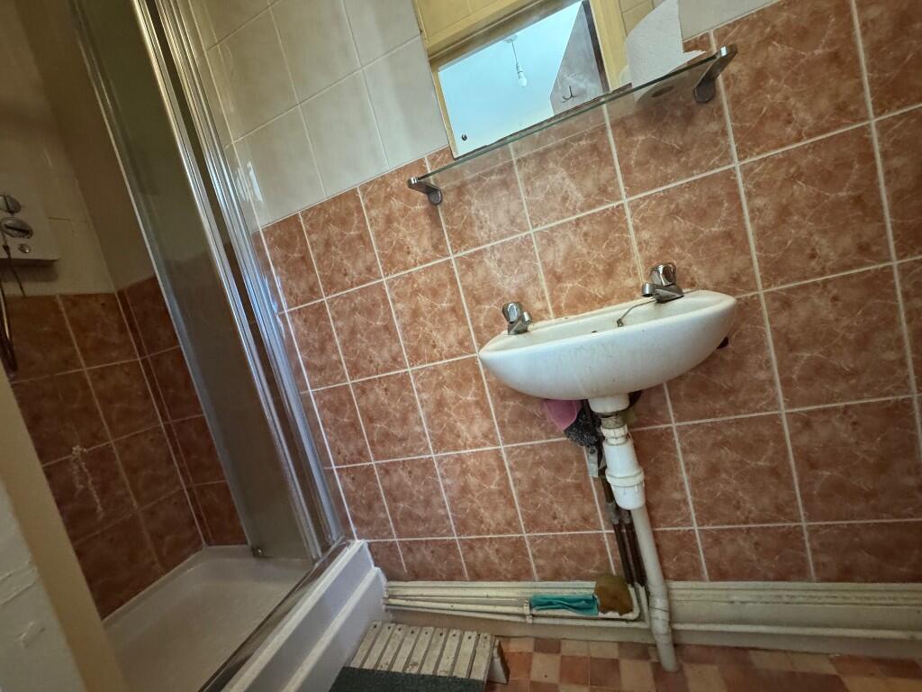 Middle ensuite