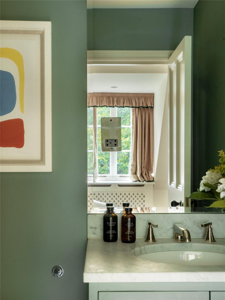 Ensuite