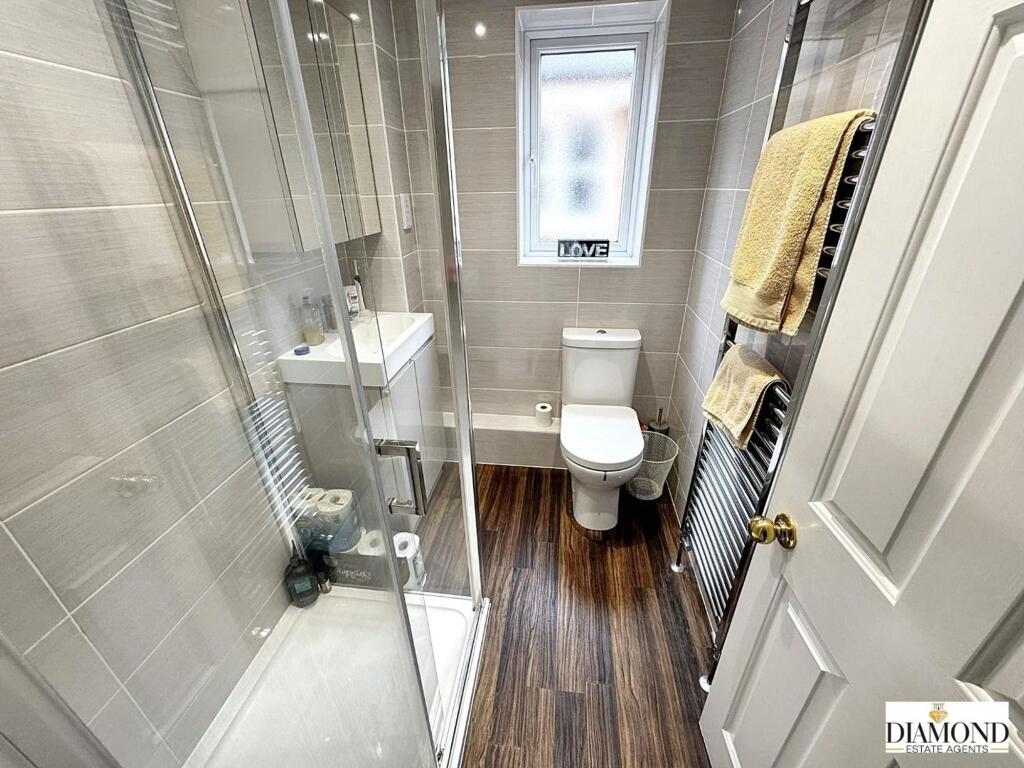 En Suite Shower Room