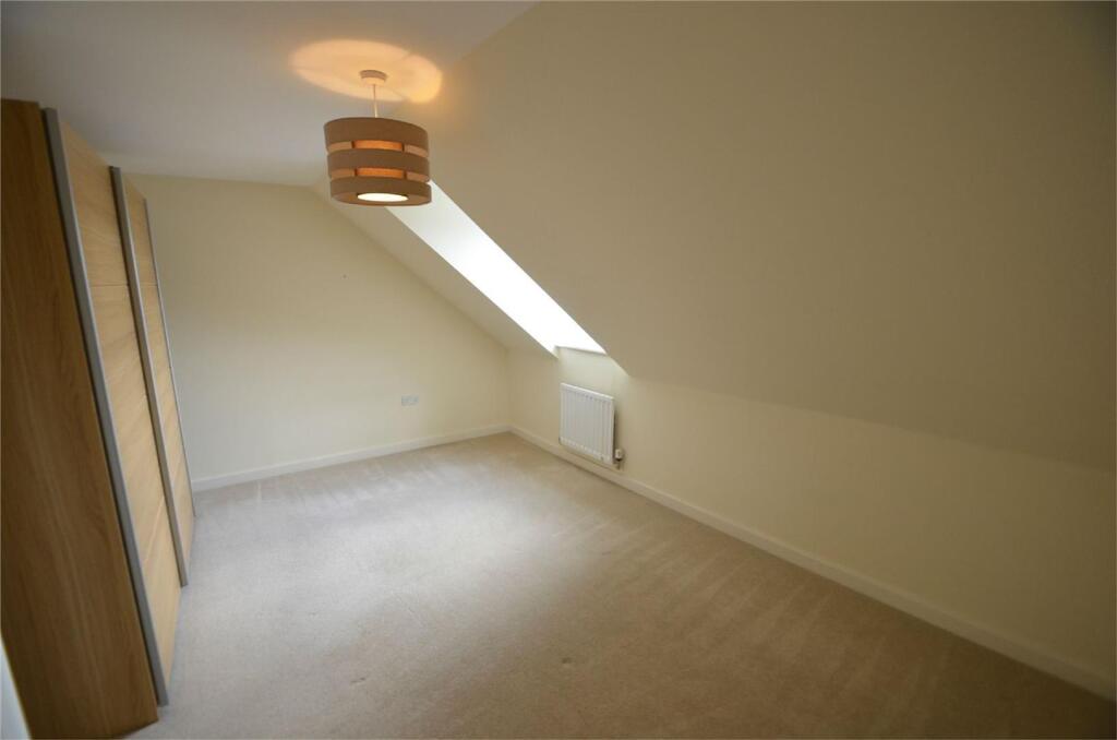 31 heronsless bed 3.jpg