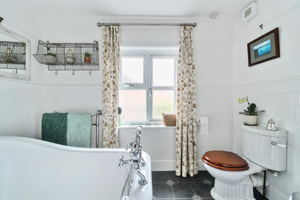 1317356-11-685d0f...