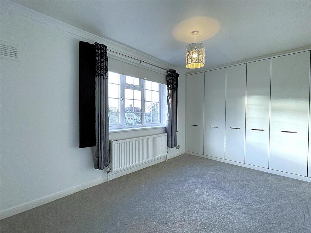 Bedroom1.jpg
