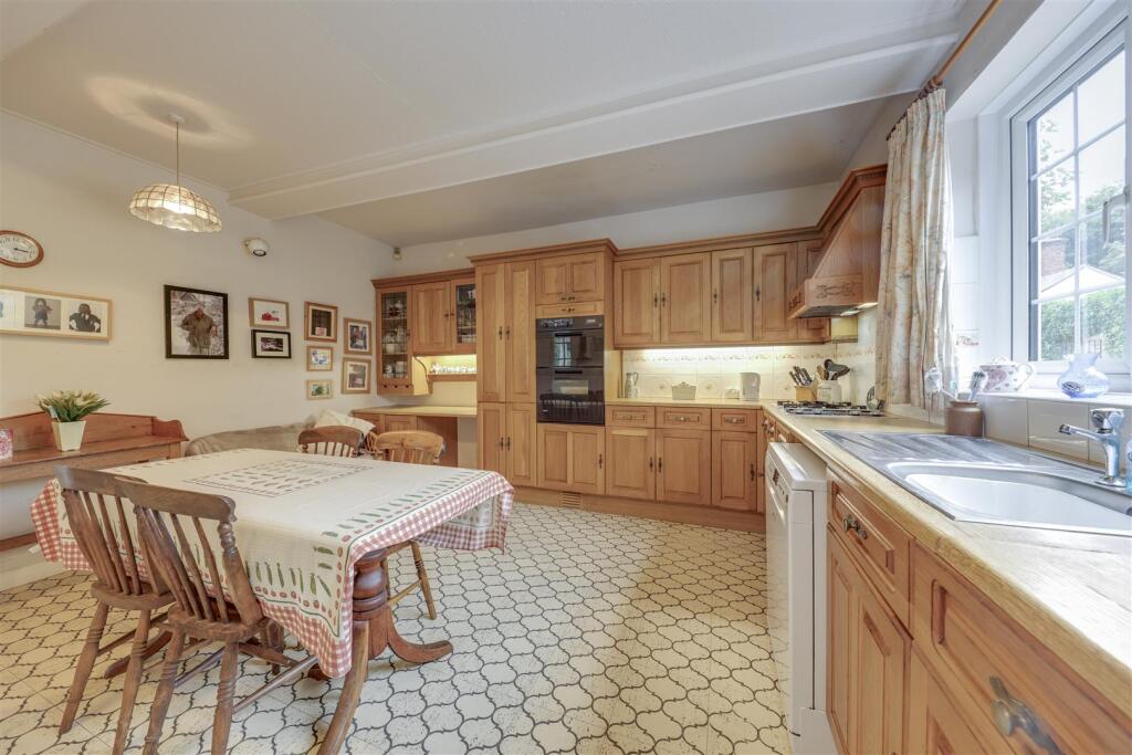 Breakfast Kitchen Alt