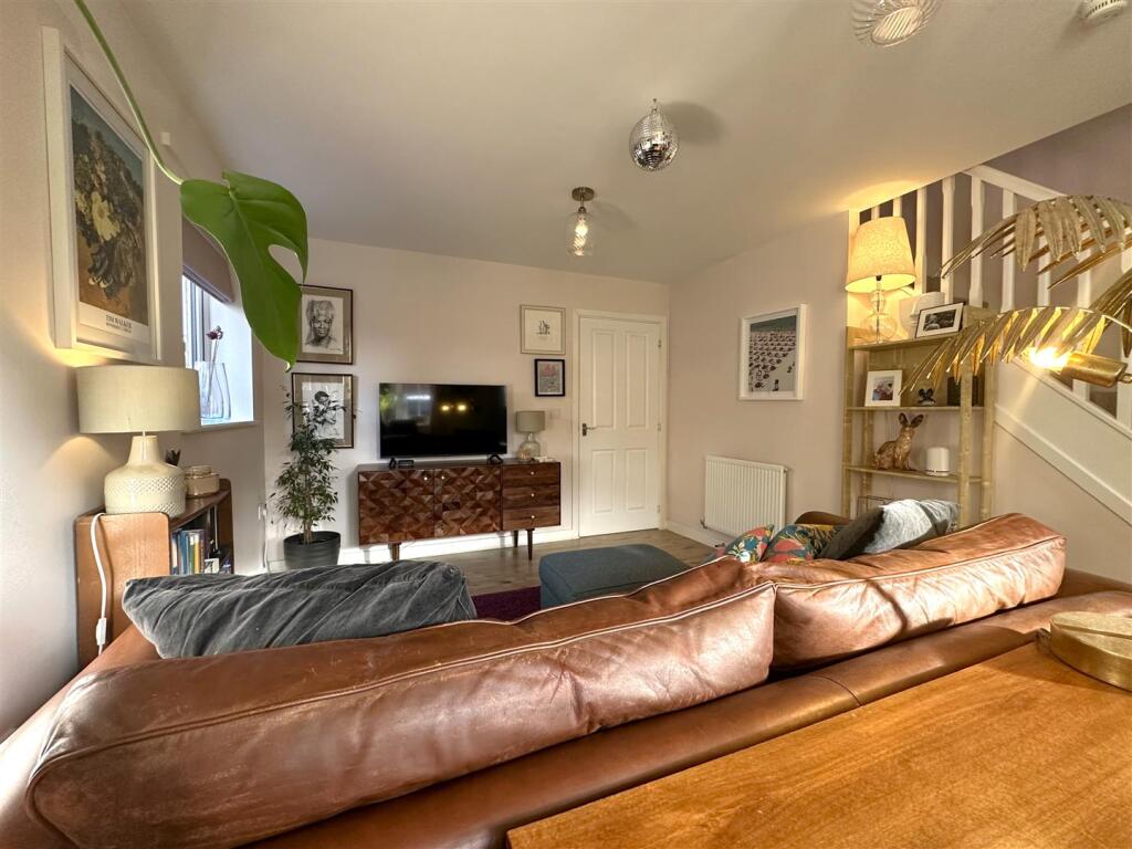 Living Space 600