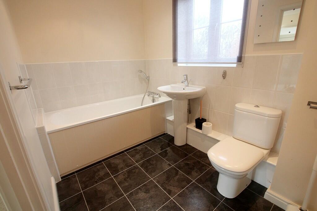 Main bathroom