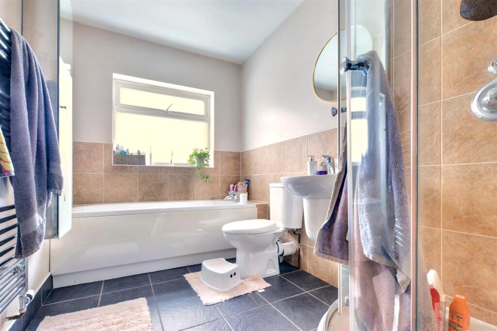 Bathroom.jpeg