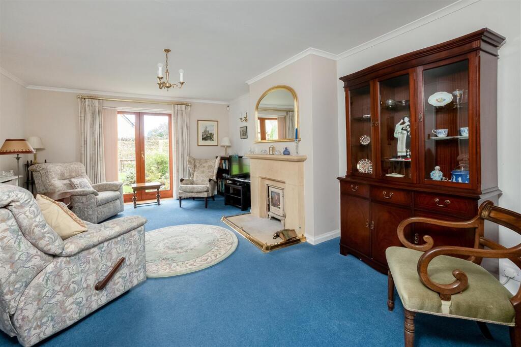 7 Wheatfield Court-4.jpg