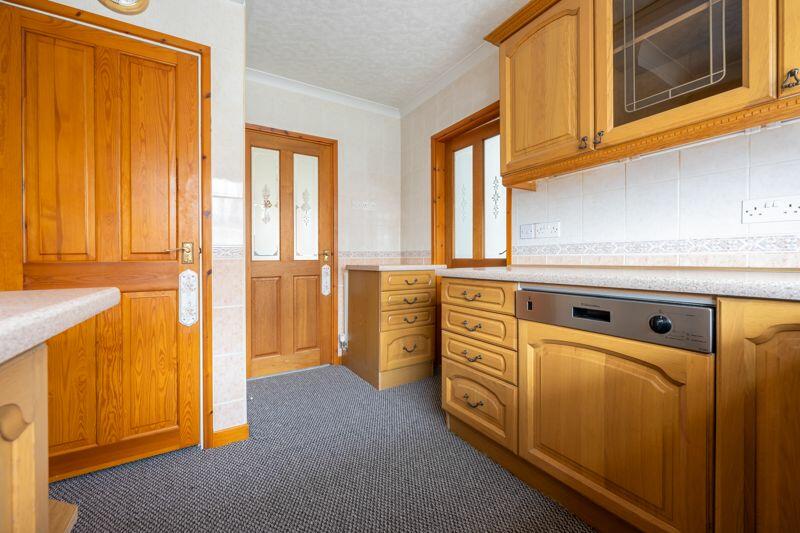 KITCHEN (2)