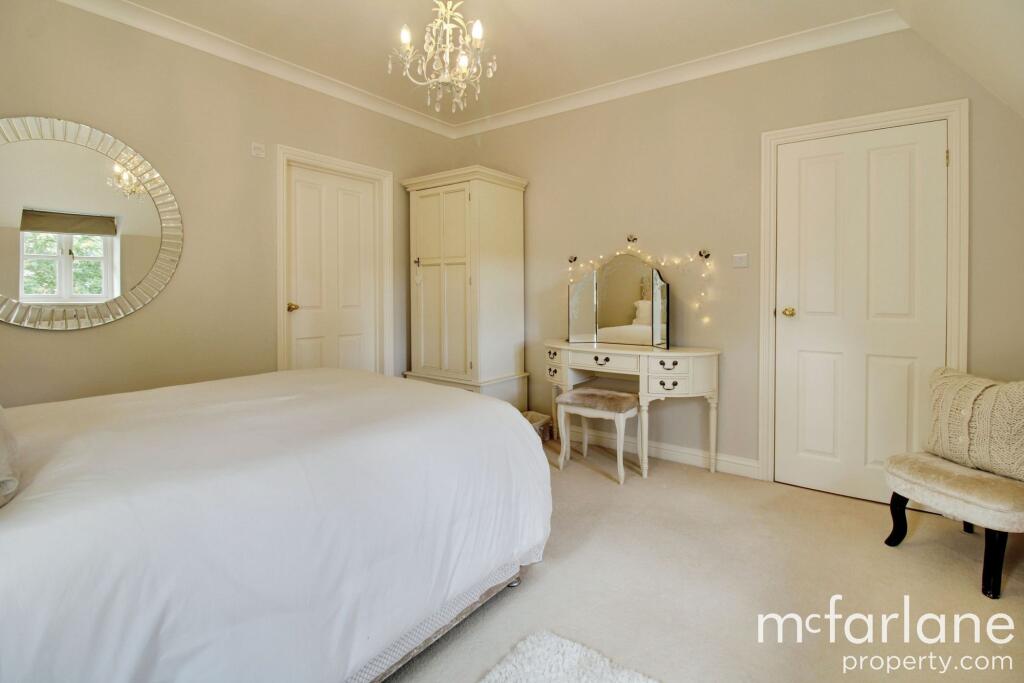 Bedroom &amp; En-suite