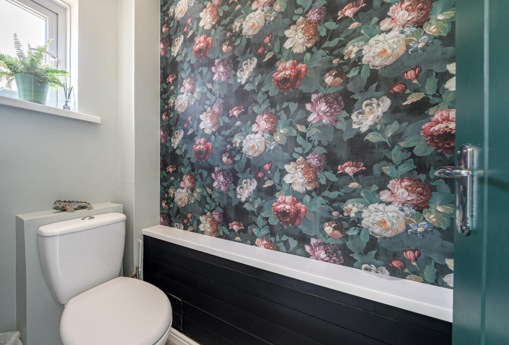 1320905-10-686e54...