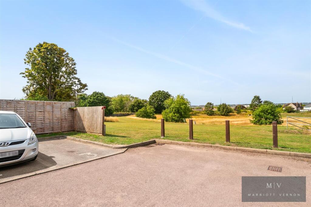 Hazel Close 3 MV-18.jpg